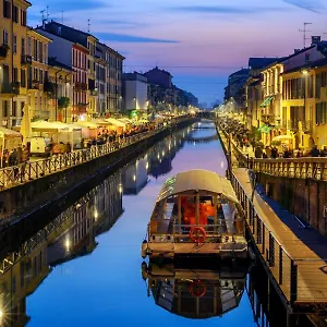 Ca Foscari Pop Naviglio ,2 2 Bagni , Milan Italie
